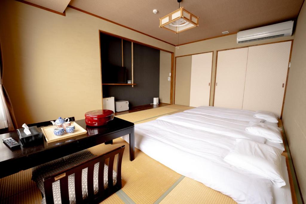 Hotel K Echigo Yuzawa Onsen Ryokan Tatami Room