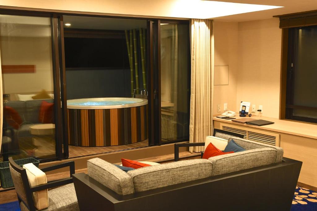 Hotel Karuizawa 1130 Private Onsen Room