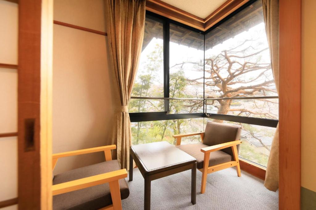 Hotel Keigetsu Corner Seating Area
