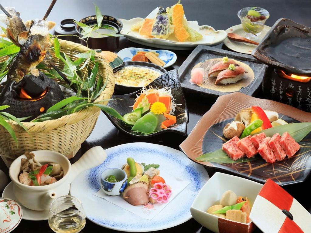 Hotel Keigetsu Kaiseki Meal