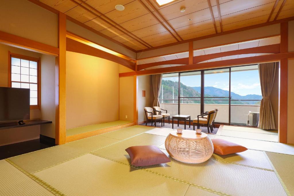 Hotel Kisoji Tatami Room