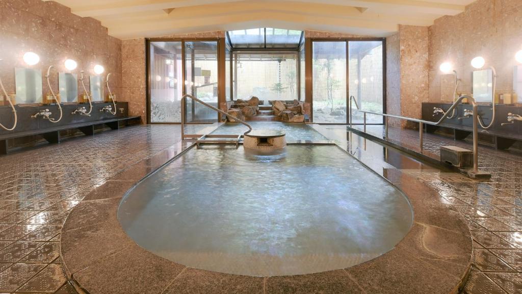 Hotel Koryu Indoor Onsen Bath