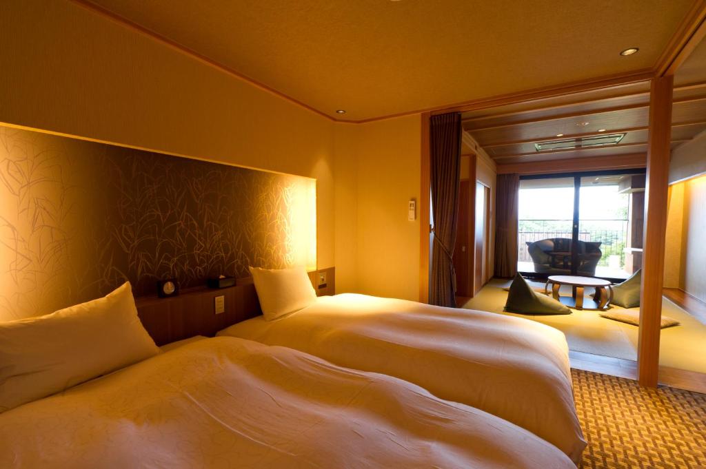 Hotel Laforet Shuzenji Sanshi Suimei Japanese Western Room