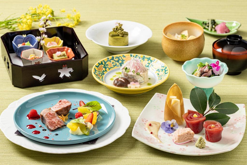 Hotel Laforet Shuzenji Sanshi Suimei Kaiseki Meal