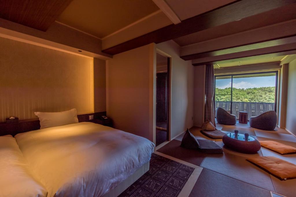 Hotel Laforet Shuzenji Sanshi Suimei Tatami Room