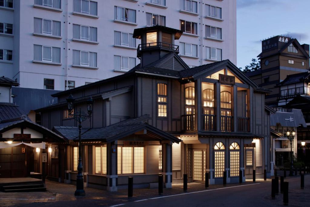 Hotel Miyuki Main Building Ryokan Exterior