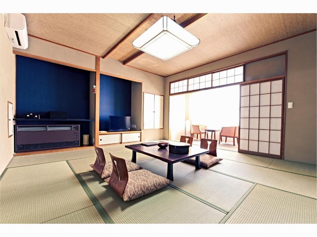 Hotel Miyuki Main Building Tatami Room