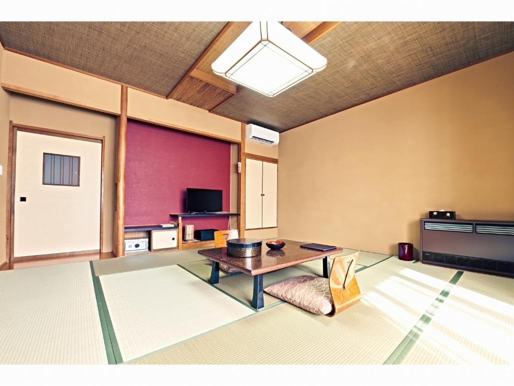 Hotel Miyuki Main Building Tatami Room