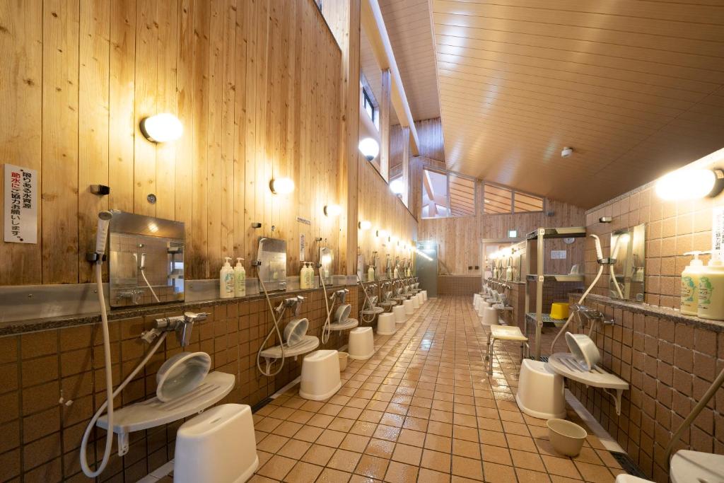 Hotel Monzennoyu Public Bath Washing Area