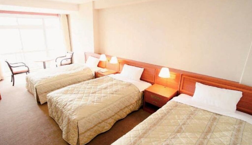 Hotel Nankaiso Triple Room