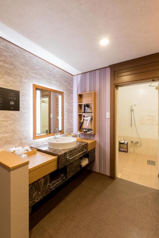 Hotel Nuqu Bathroom Vanity