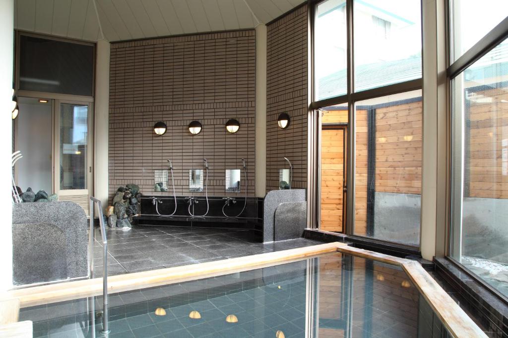 Hotel Oak Forest Indoor Onsen Bath