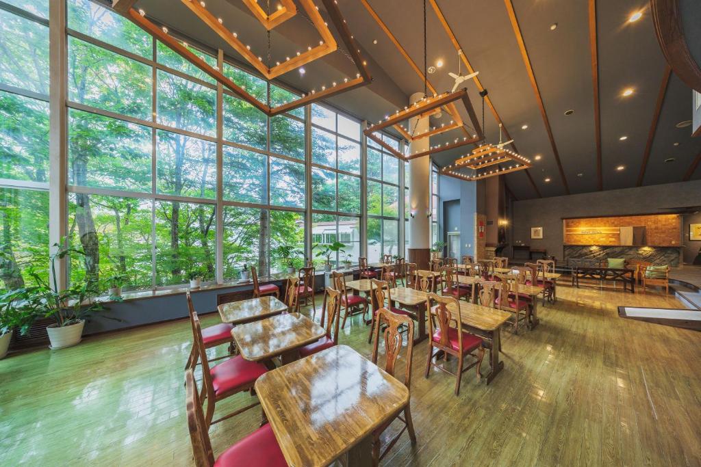 Hotel Oak Hill Forest View Lounge