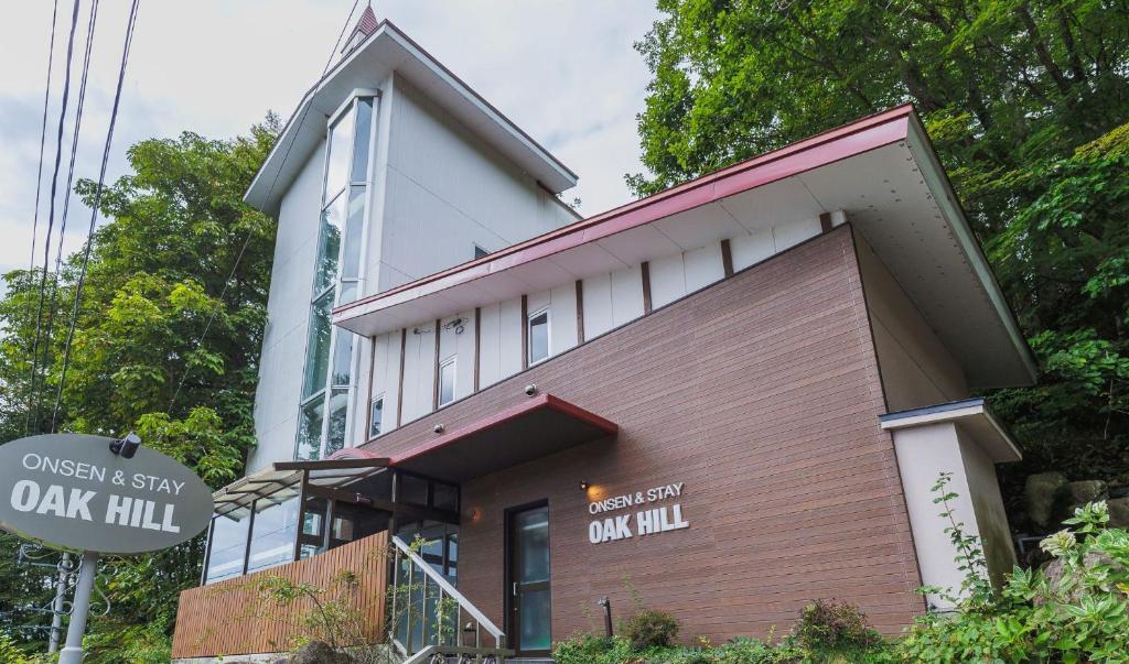 Hotel Oak Hill Ryokan Exterior