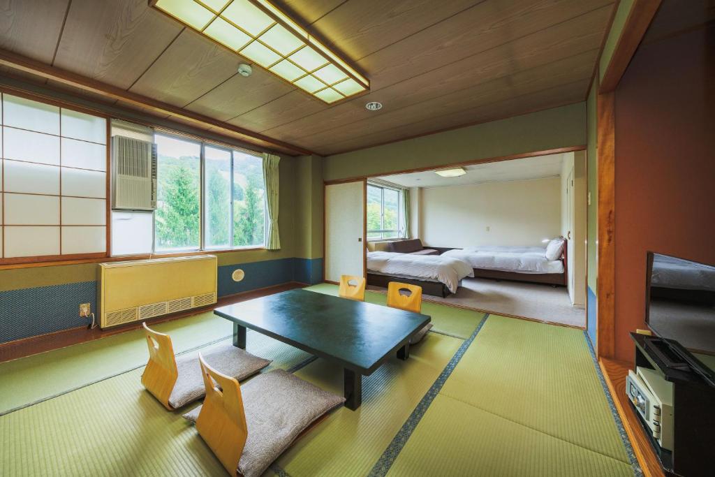 Hotel Oak Hill Tatami Room