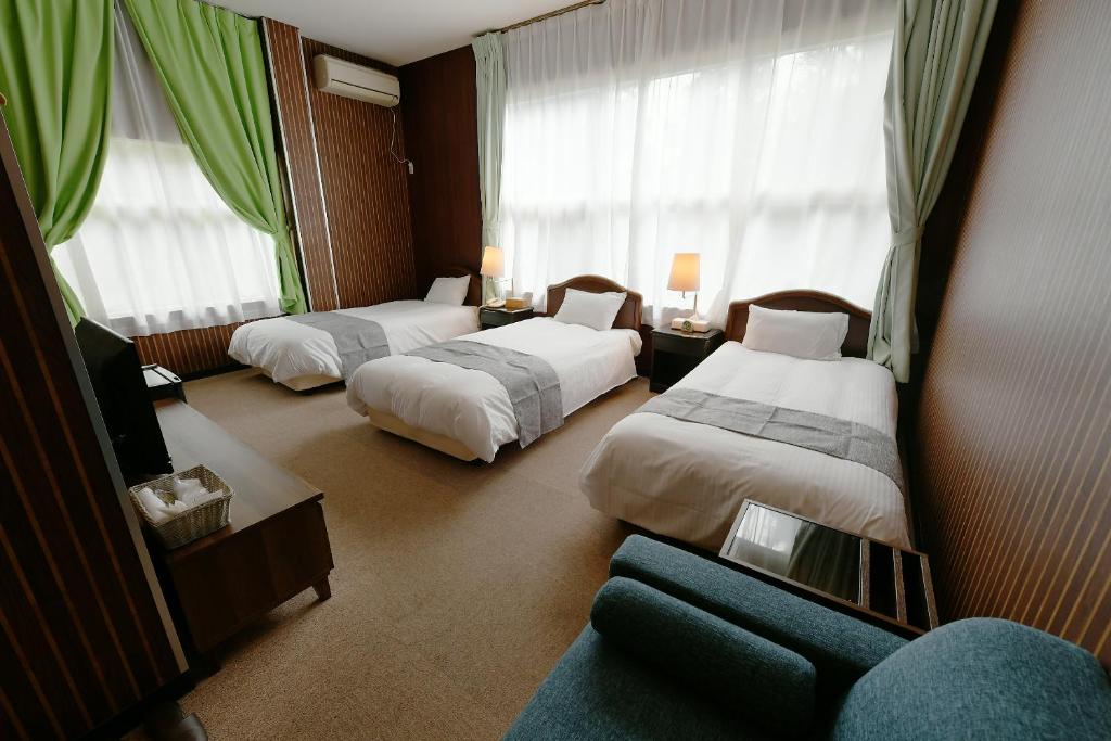 Hotel Rakuun Triple Room