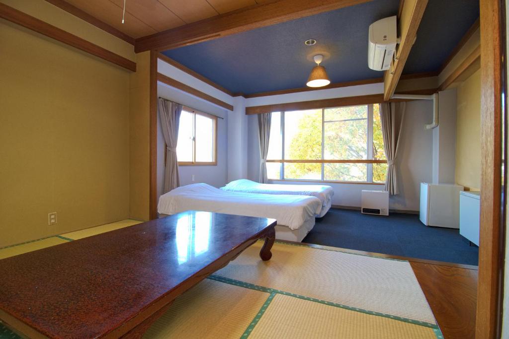 Hotel Resort Yamanouchi Hills Tatami Room