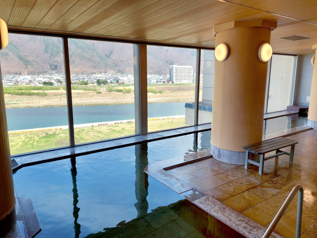 Hotel Riverside Uedakan Riverside Onsen Bath