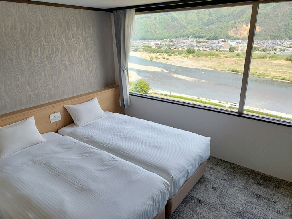 Hotel Riverside Uedakan Twin Room River View