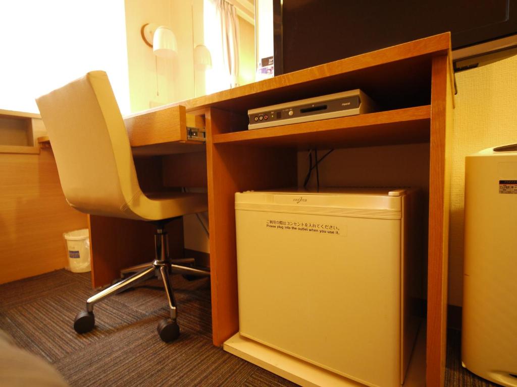 Hotel Route Inn Desk Mini Fridge