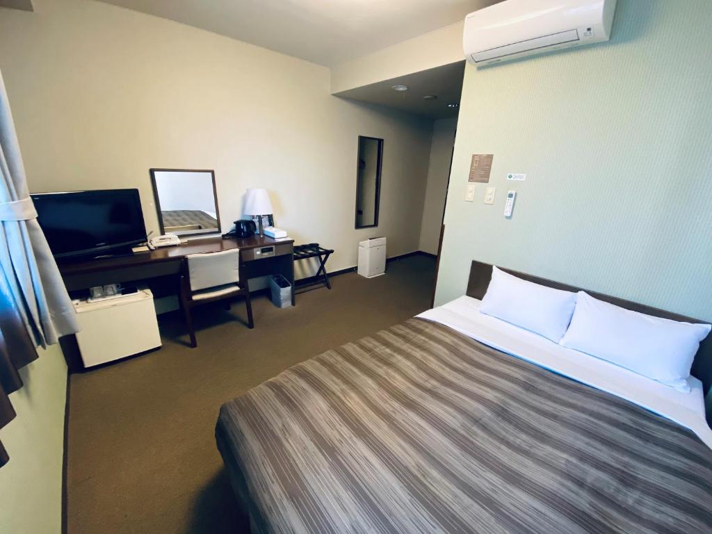 Hotel Route Inn Kamisuwa Double Room