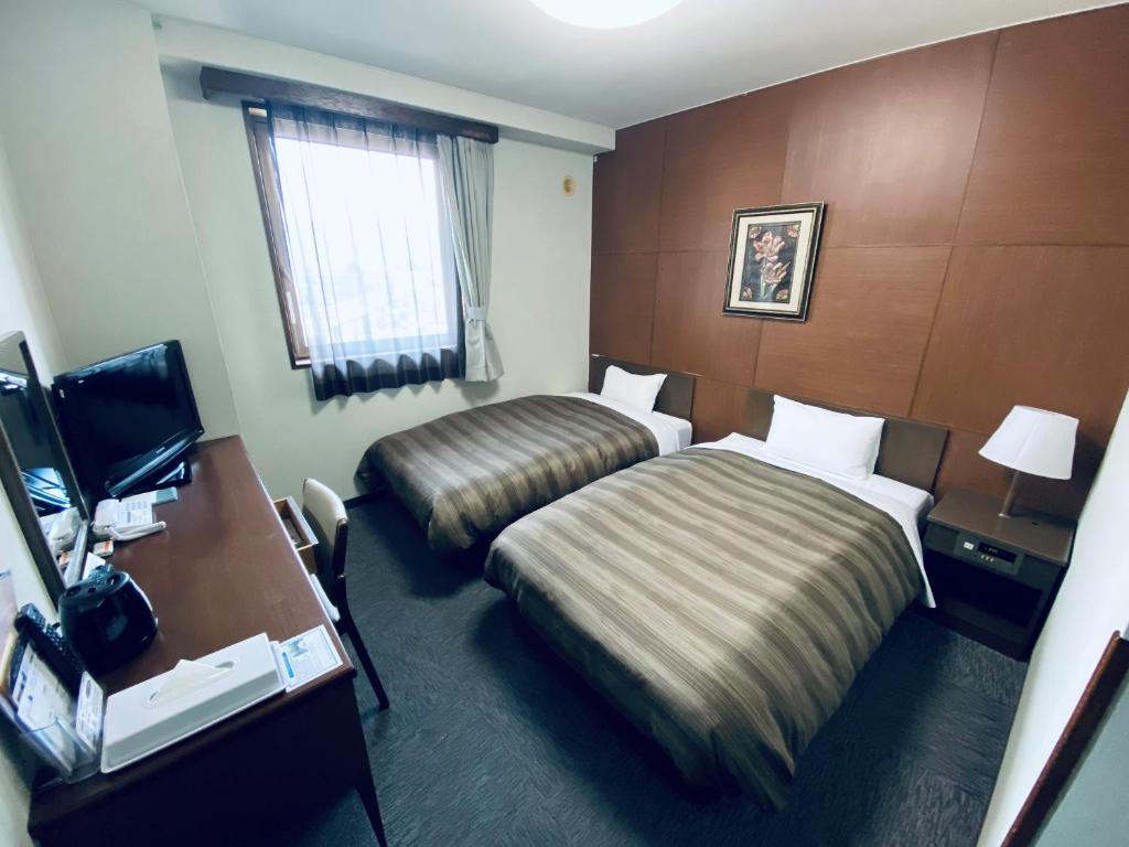 Hotel Route Inn Kamisuwa Twin Room