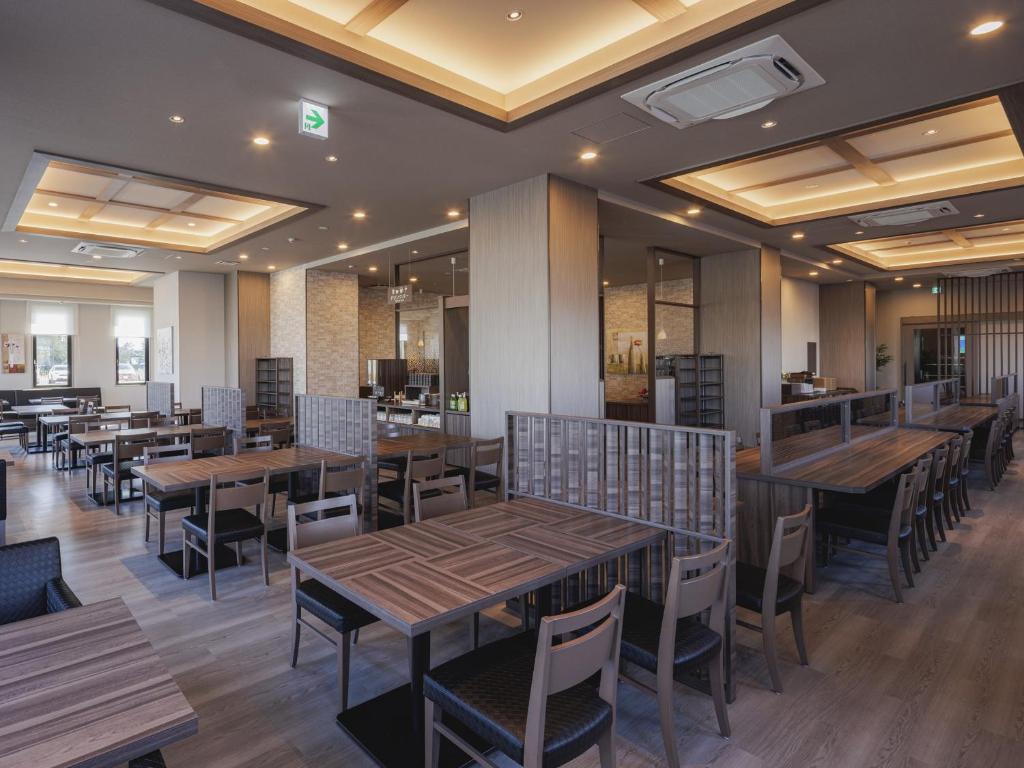Hotel Route Inn Kyoto Kumiyama Dining Room