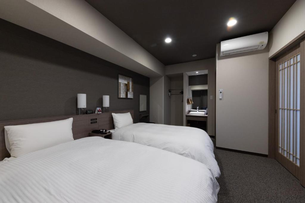 Hotel Route Inn Kyoto Maizuru Nishi Maizuru Ekimae Twin Room
