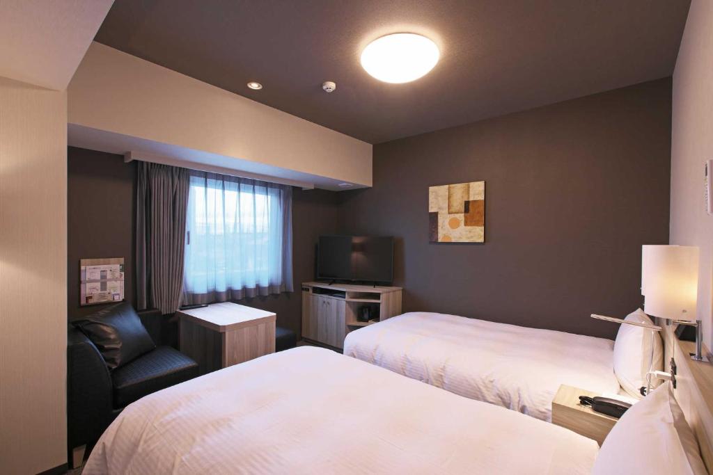 Hotel Route Inn Kyoto Maizuru Nishi Maizuru Ekimae Twin Room