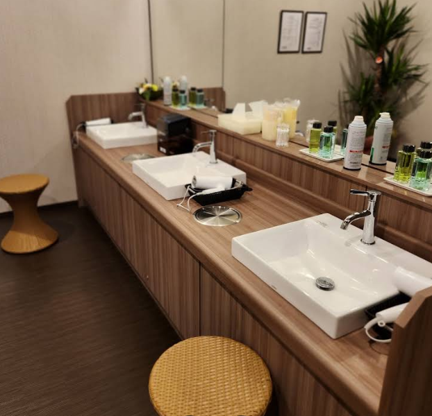 Hotel Route Inn Kyoto Maizuru Nishi Maizuru Ekimae Washroom