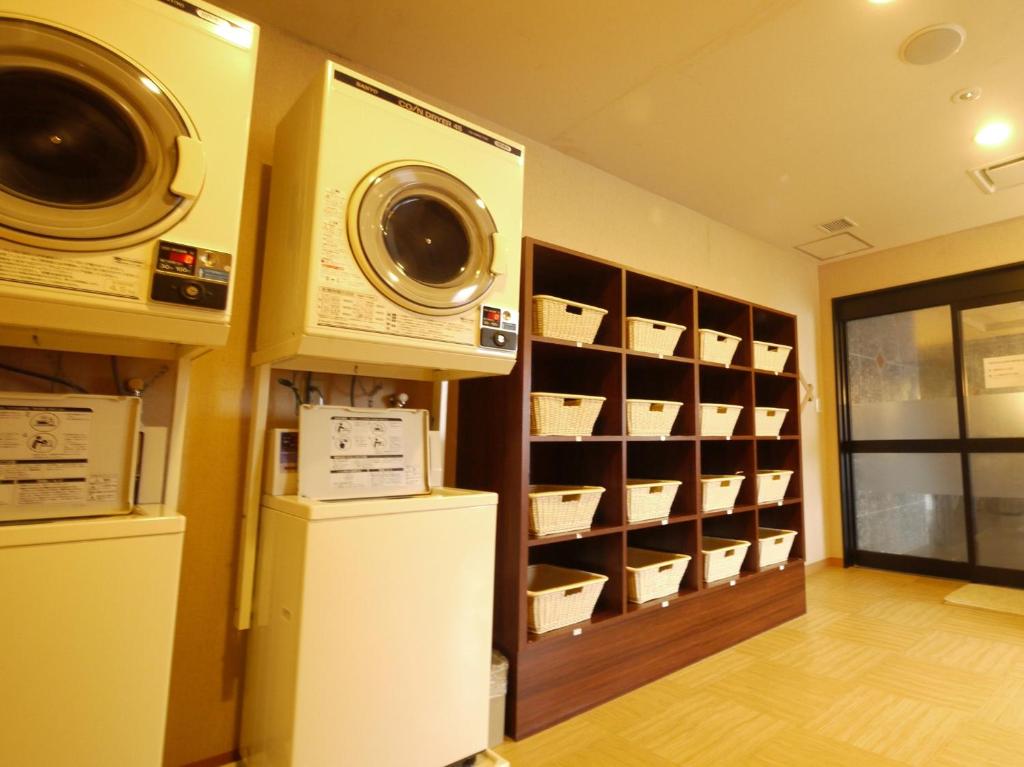 Hotel Route Inn Laundry Room