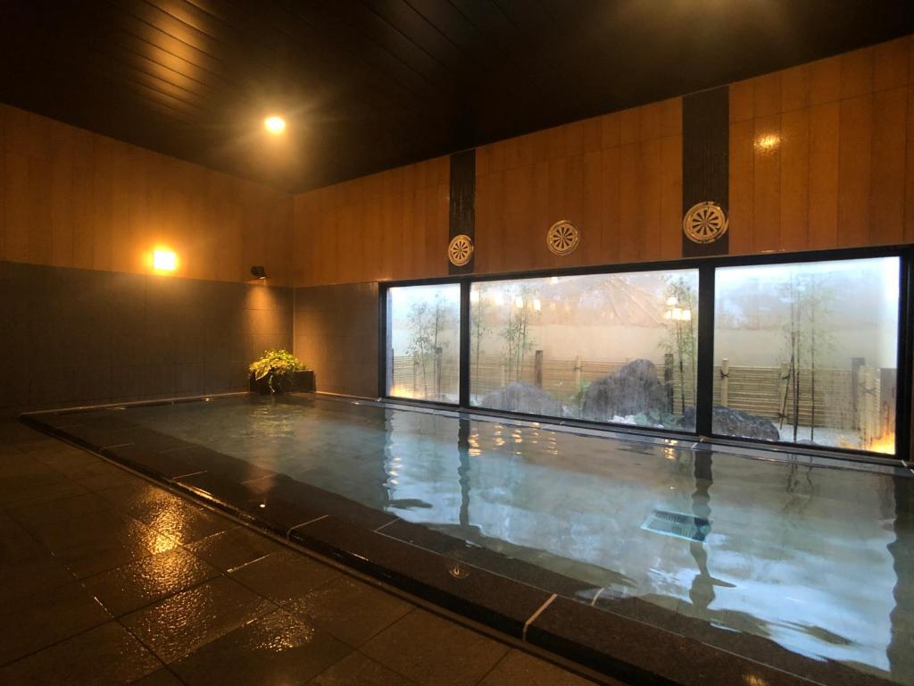 Hotel Route Inn Shinano Omachi Ekimae Indoor Onsen
