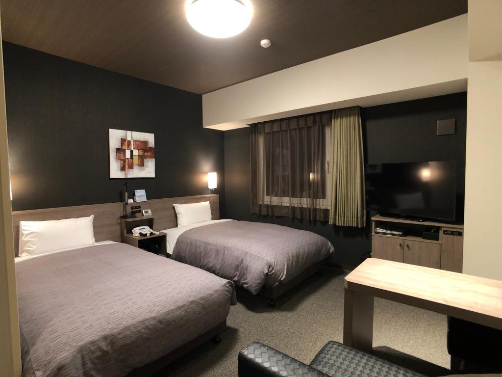 Hotel Route Inn Shinano Omachi Ekimae Twin Room