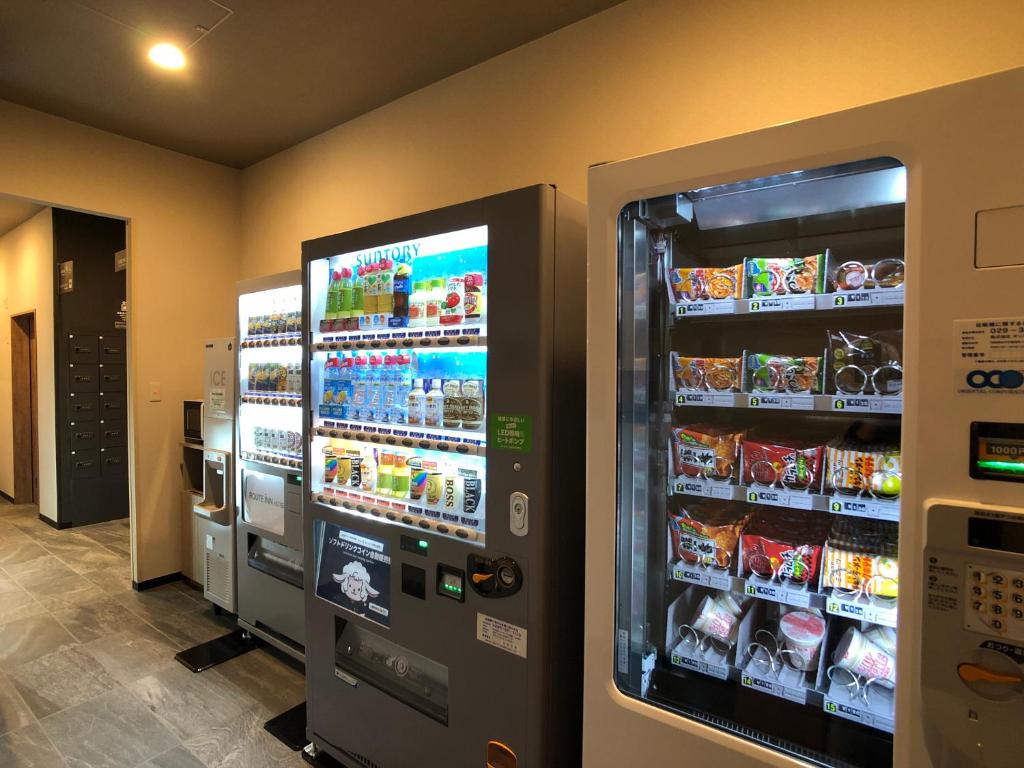 Hotel Route Inn Shinano Omachi Ekimae Vending Machines