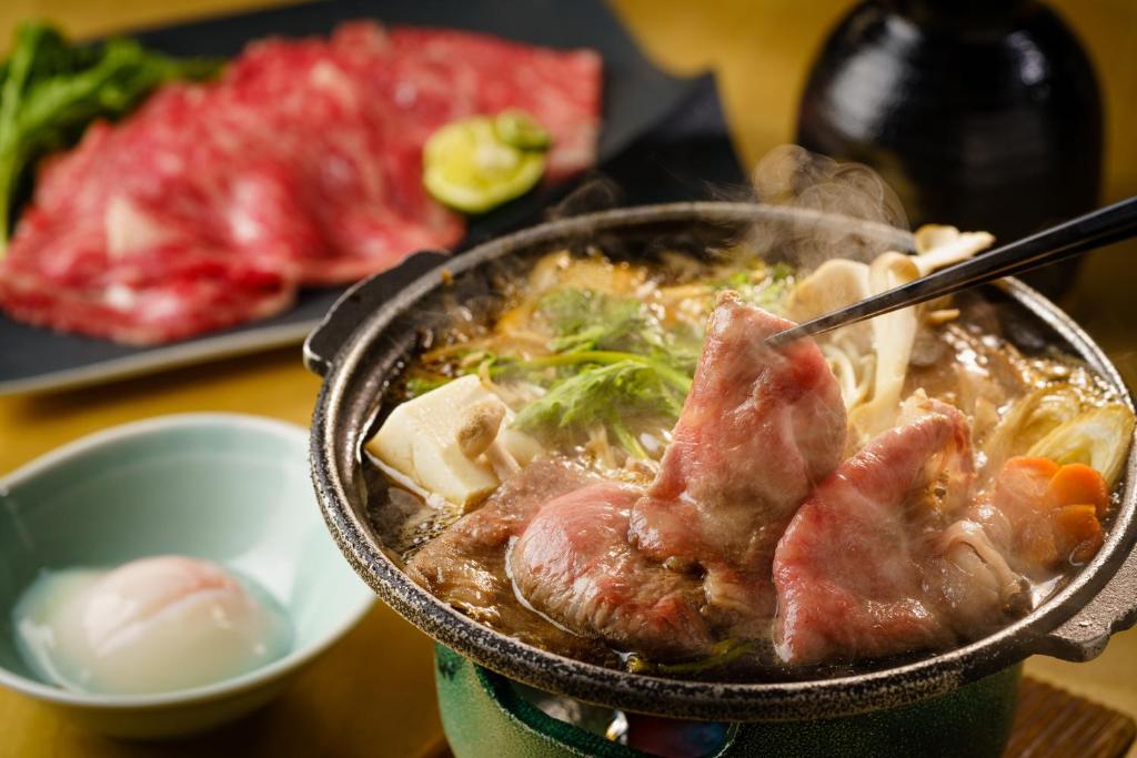 Hotel Seifuuen Sukiyaki Dinner