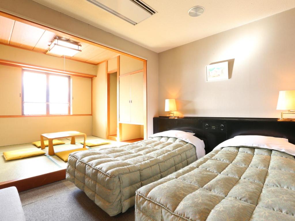 Hotel Silk Inn Madarao Japanese Western Room