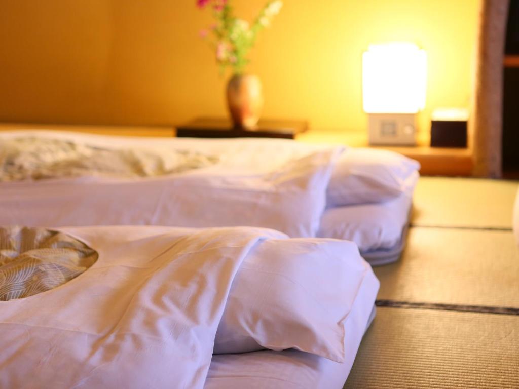Hotel Tamanoyu Tatami Room Futon