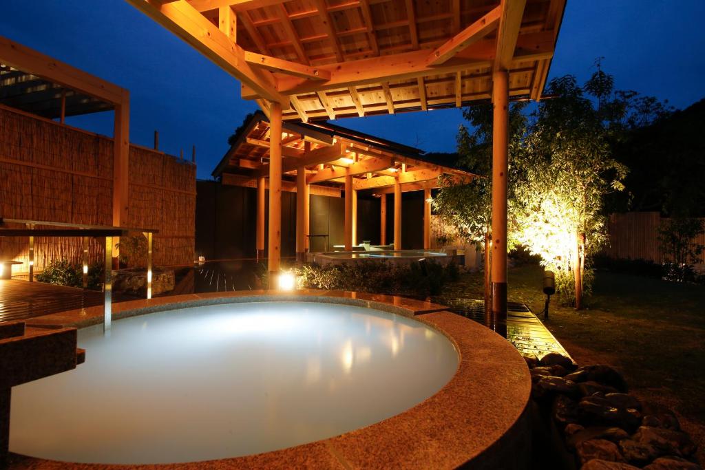 Hotel Tokinoza Open Air Onsen
