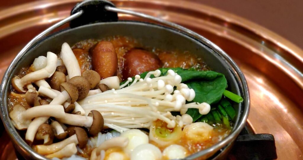 Hotel Yume No Yu Hot Pot