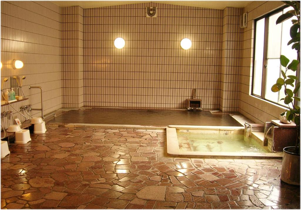 Hotel Yume No Yu Indoor Onsen Bath