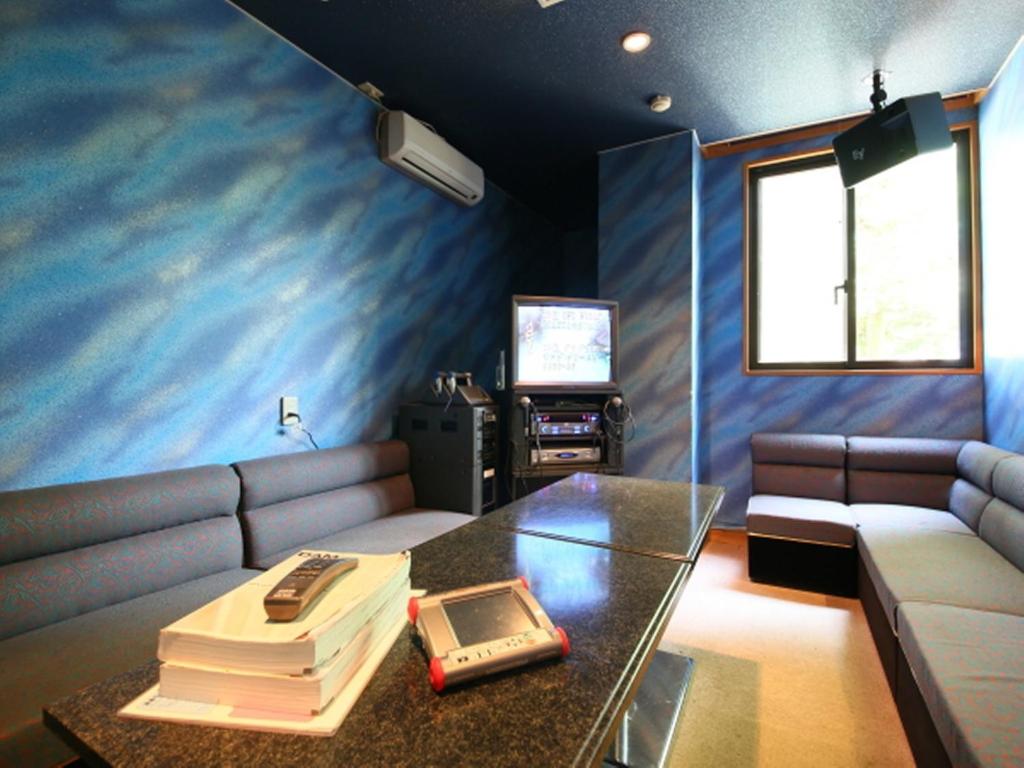 Hotel Yume No Yu Karaoke Room