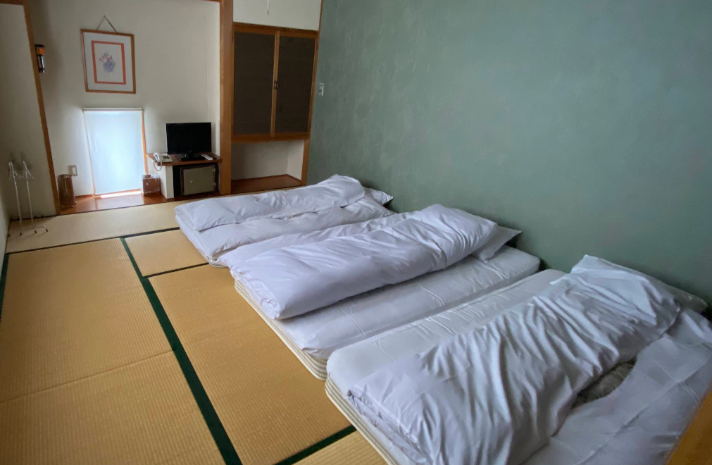 Hotel Yume No Yu Tatami Room