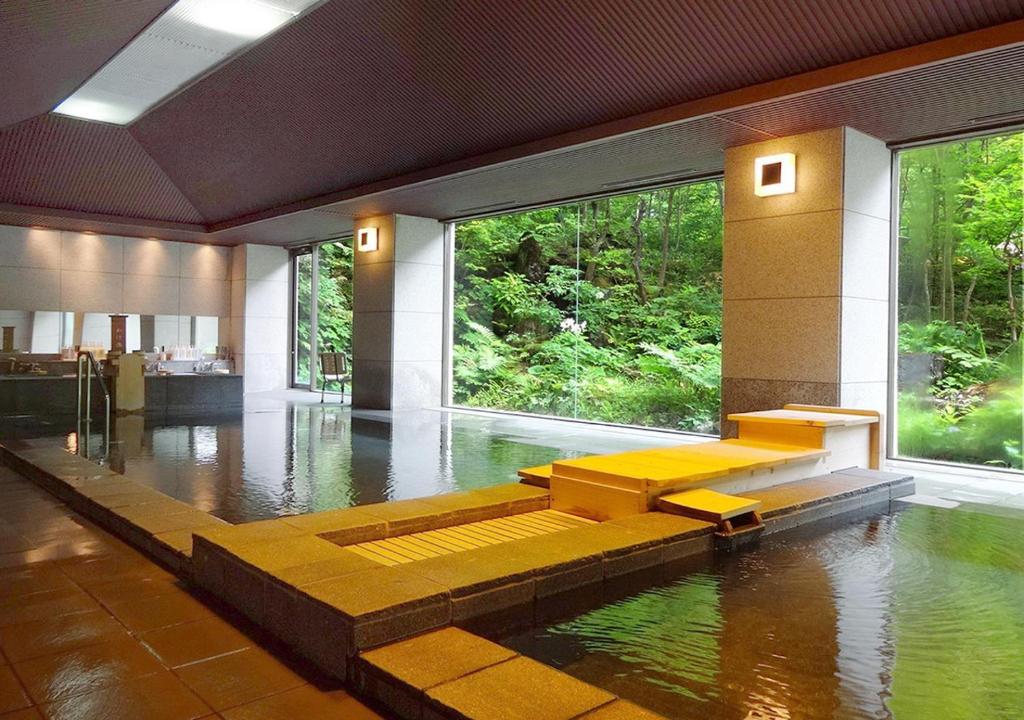 Hotel Yunishigawa Indoor Onsen Bath