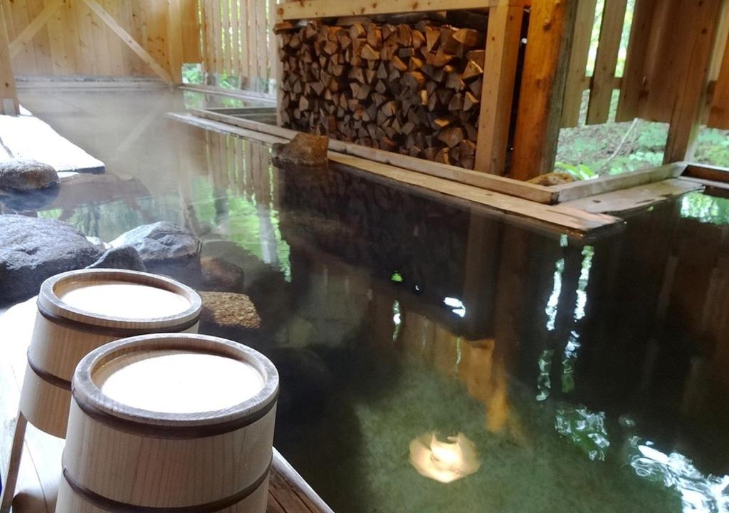 Hotel Yunishigawa Open Air Onsen