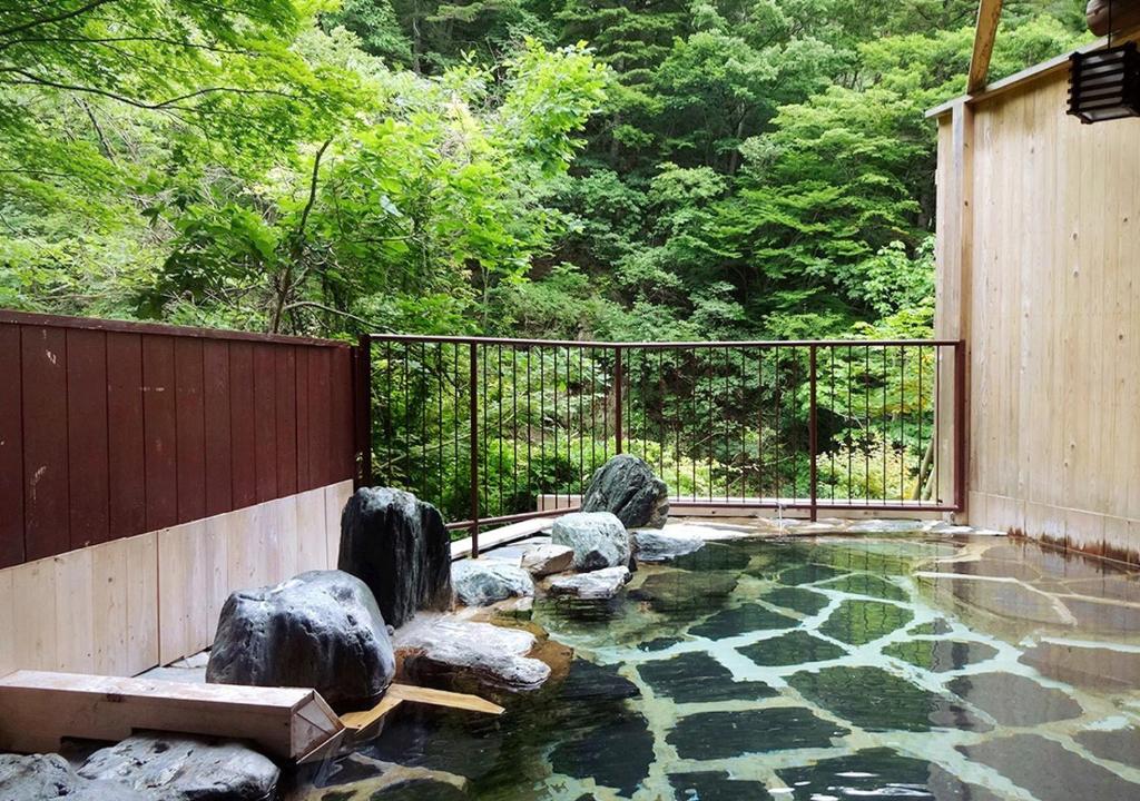 Hotel Yunishigawa Outdoor Onsen
