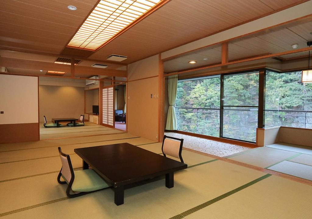 Hotel Yunishigawa Tatami Room