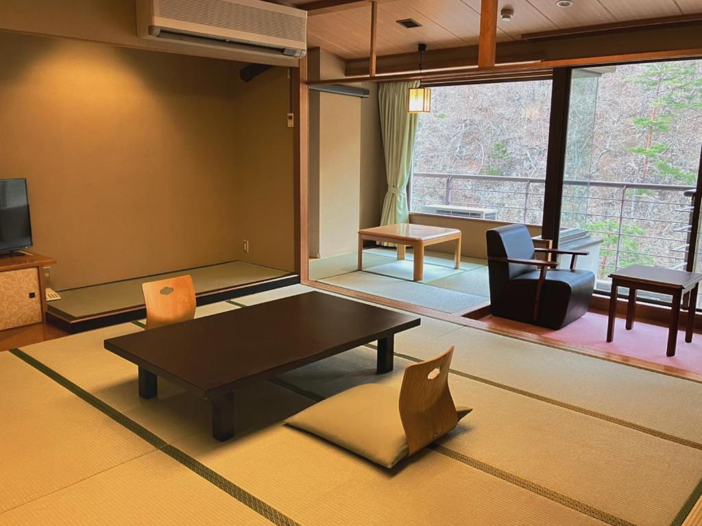 Hotel Yunishigawa Tatami Room