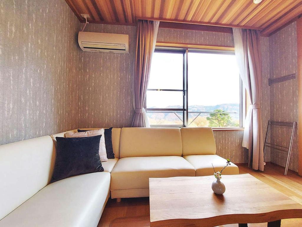 Ikoinomura Heritage Minoyama Lounge Room