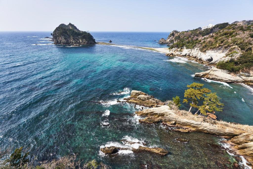 Il Azzurri Coastal Ocean View
