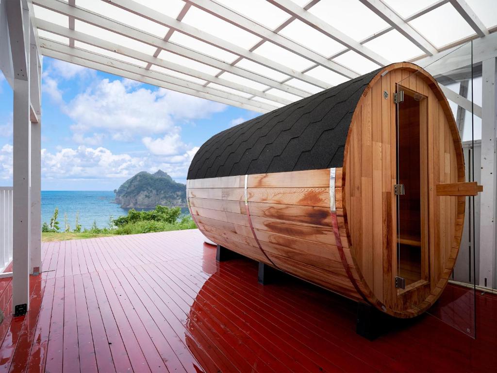 Il Azzurri Oceanview Sauna